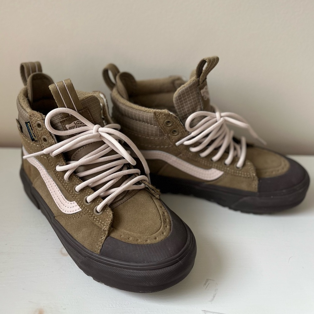 Vans MTE Sk8-Hi Waterproof Insulated Shoe Olive Women’s Size 5.5 Boys/Men Size 4